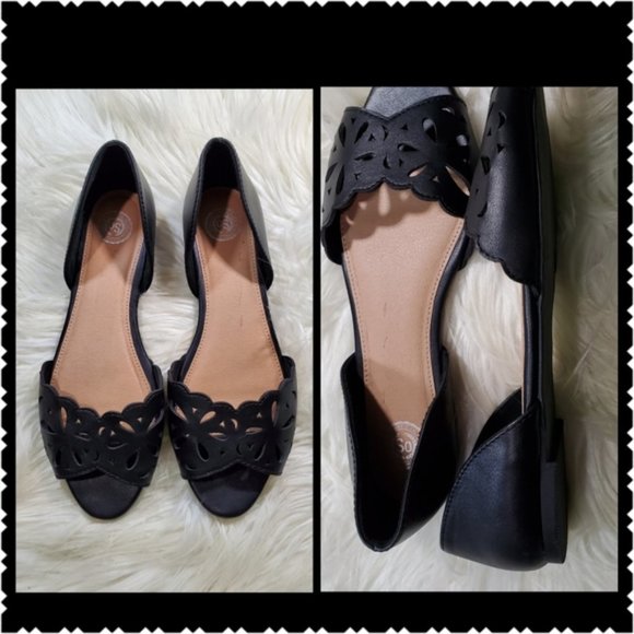 SO Sonoma size 9.5 black slip on sandals